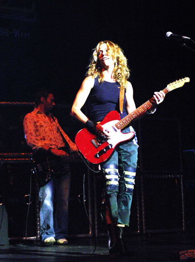Ref:M16. Sheryl Crowe